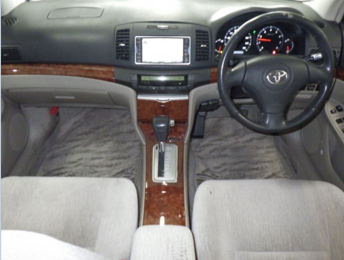 Car image 4